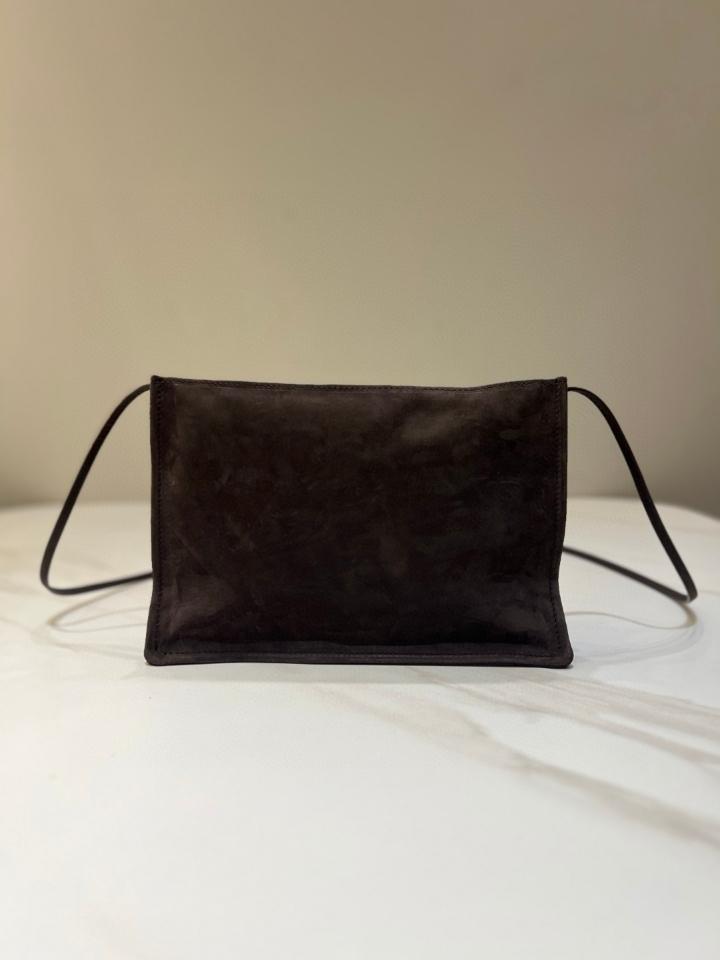 The Row Small shoulder Bag in Nubuck mocha 23.5✖️5.5✖️16.5cm-duoc-ban-tai-Hvip Bags and Accessories