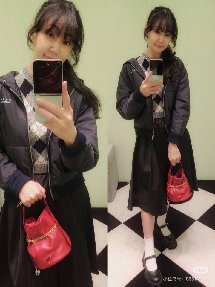 Prada Petit Sac Noir mini nappa leather bucket bag cherry 14x20x15cm-duoc-ban-tai-Hvip Bags and Accessories