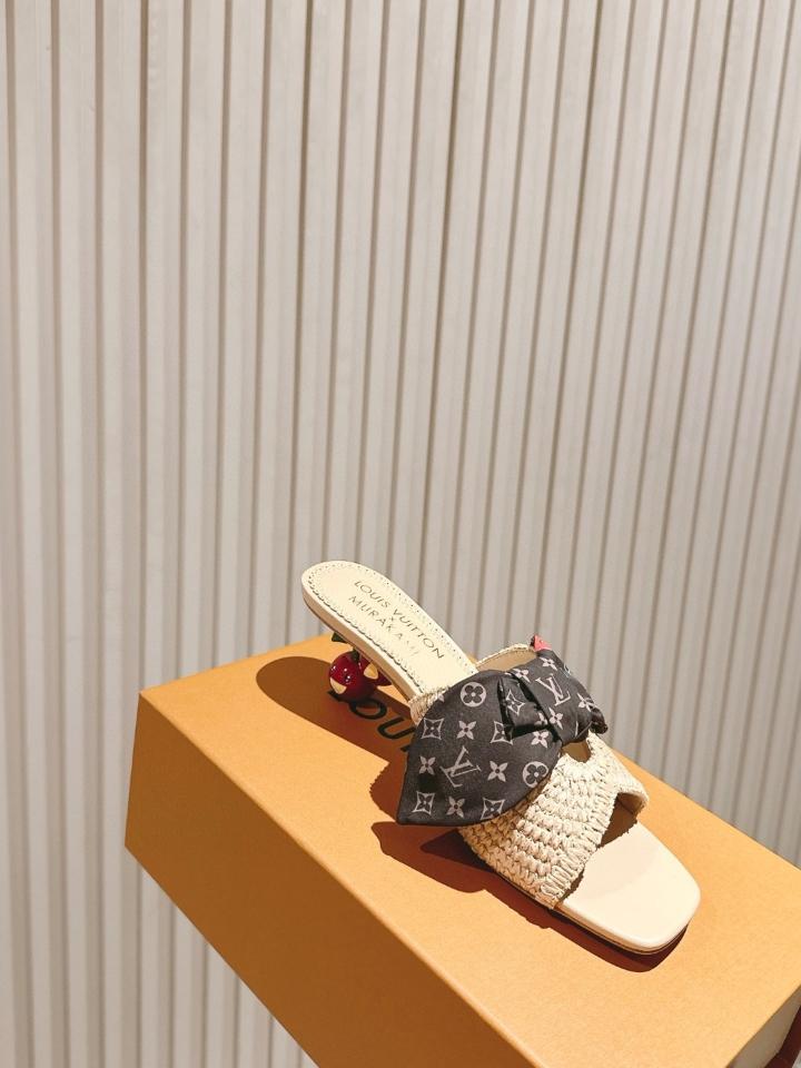 Louis Vuitton 1AHLSK
LV x TM Cherie Mule beige 55mm(1)-duoc-ban-tai-Hvip Shoes and Clothes