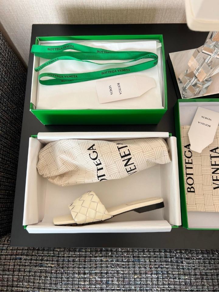 Bottega Veneta Parco Flat Mule sea salt -duoc-ban-tai-Hvip Shoes and Clothes