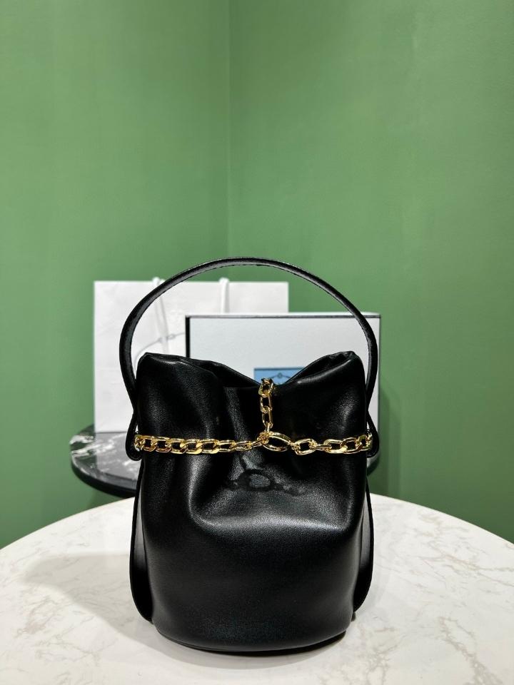 Prada Petit Sac Noir mini nappa leather bucket bag black 1BE088 14x20x15 cm -duoc-ban-tai-Hvip Bags and Accessories