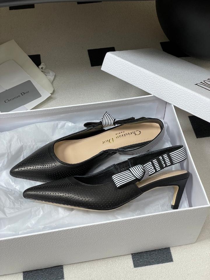 Dior Toujours Slingback Pump
Black Perforated Supple Lambskin KCV370CEL_S900 50mm (2)-duoc-ban-tai-Hvip Shoes and Clothes