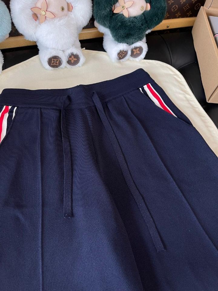 Thom Browne STRETCH VISCOSE TENNIS shorts navy blue -duoc-ban-tai-Hvip Shoes and Clothes