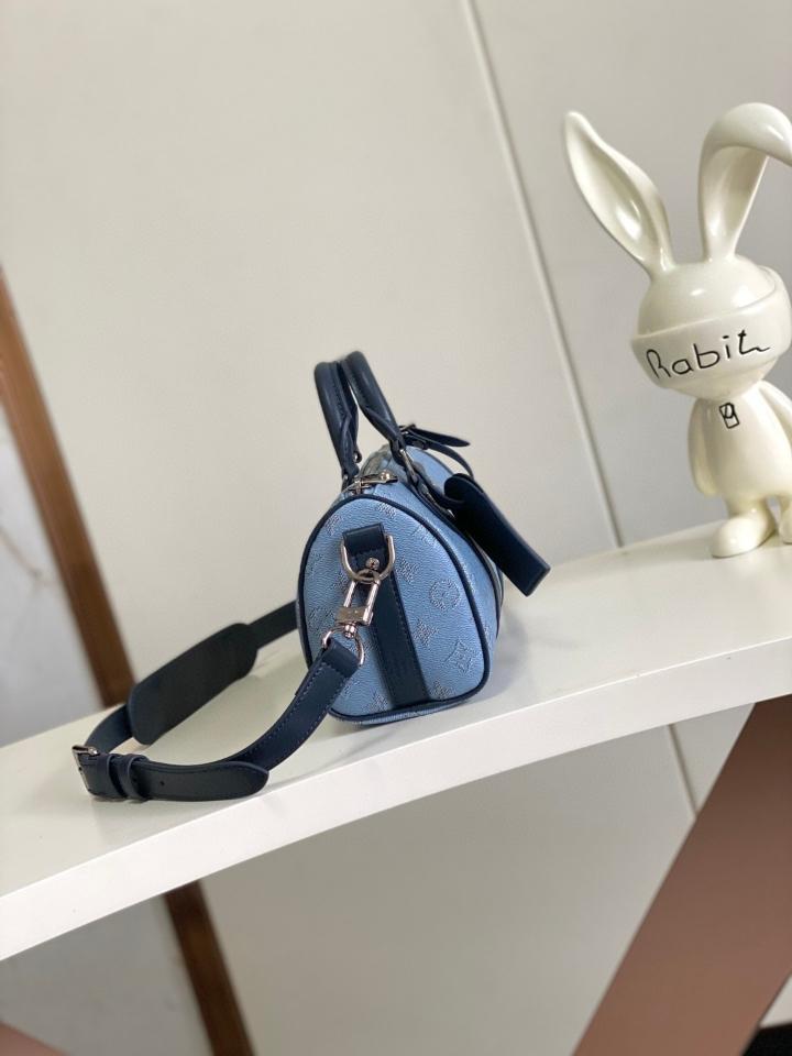 Louis Vuitton M14681
Túi Keepall Bandoulière 25 15 x 11 x 25cm-duoc-ban-tai-Hvip Bags and Accessories