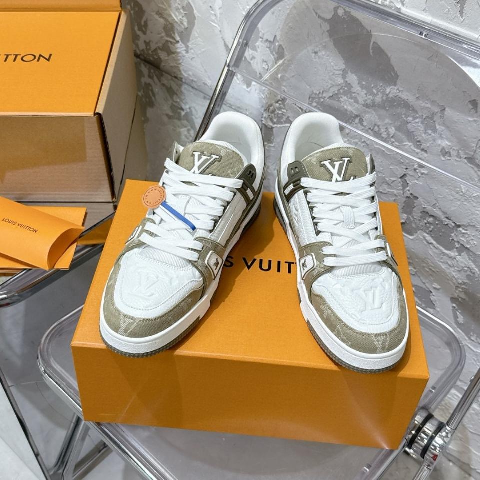 Louis Vuitton 1AIKN1
LV Trainer Sneaker khaki (N1)-duoc-ban-tai-Hvip Shoes and Clothes