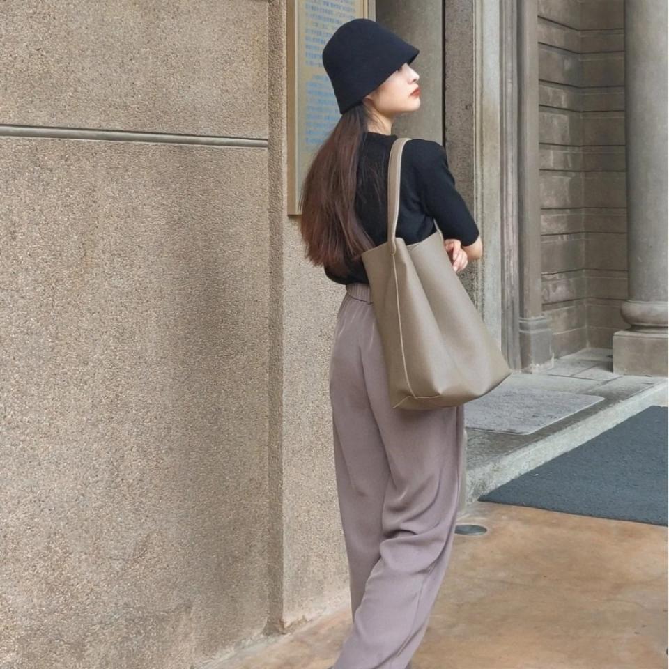 The Row Large N/S Park Tote in Leather Dark Olive  44X38X21cm -25cm -duoc-ban-tai-Hvip Bags and Accessories