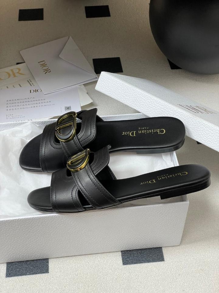 Dior 30 Montaigne Slide
Black Calfskin
 KCQ266VEA_S900 (2)-duoc-ban-tai-Hvip Shoes and Clothes
