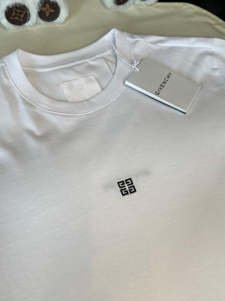 Givenchy
logo-embroidered cotton T-shirt white BM716G3YCD100-duoc-ban-tai-Hvip Shoes and Clothes