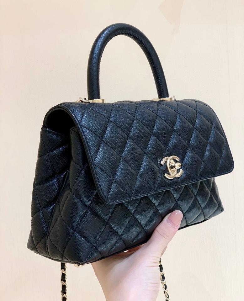 Chanel 22A small coco handle bag Grained calfskin ,Shiny gold tone metal ,black AS92990 23cm-duoc-ban-tai-Hvip Bags and Accessories