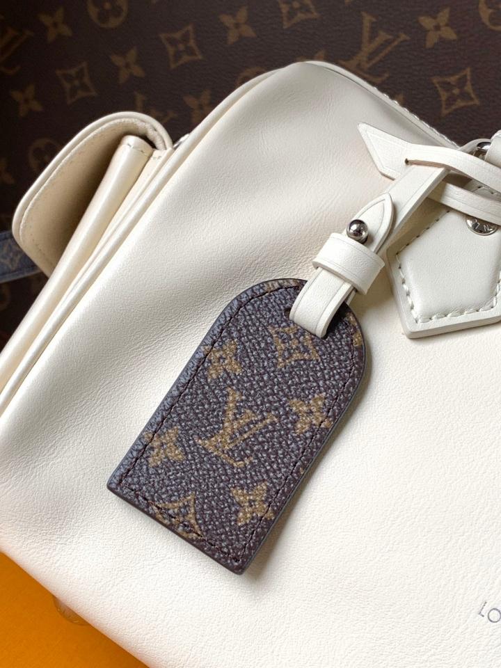 Louis Vuitton M12965
Túi Speedy Cargo Vibe 17 x 12 x 28cm-duoc-ban-tai-Hvip Bags and Accessories