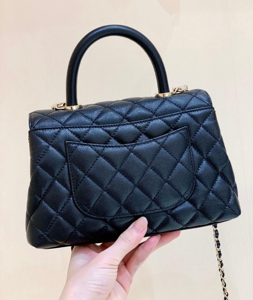 Chanel 22A small coco handle bag Grained calfskin ,Shiny gold tone metal ,black AS92990 23cm-duoc-ban-tai-Hvip Bags and Accessories