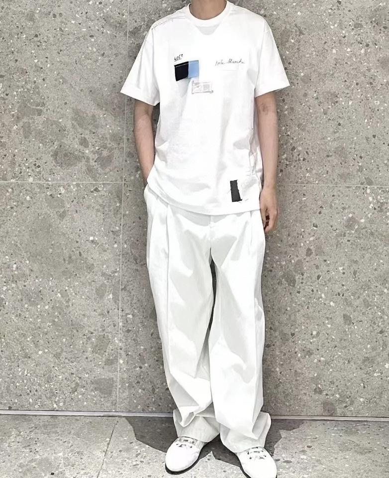 Givenchy T-shirt in cotton with Trompe l'Œil pattern white BM71NK3YRN100-duoc-ban-tai-Hvip Shoes and Clothes