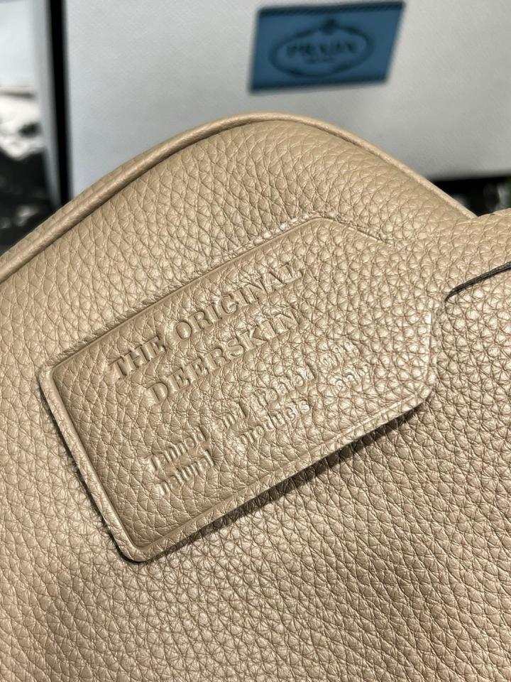 Prada Large leather top-handle bag clay grey 1BB148 33x22x14 cm -duoc-ban-tai-Hvip Bags and Accessories