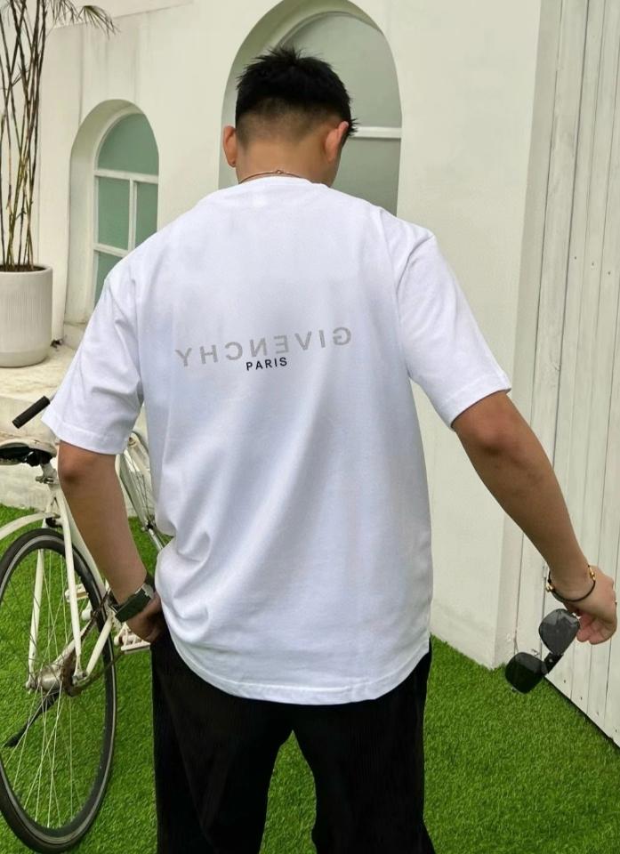 Givenchy
logo t-shirt white BM71MG3YR-duoc-ban-tai-Hvip Shoes and Clothes