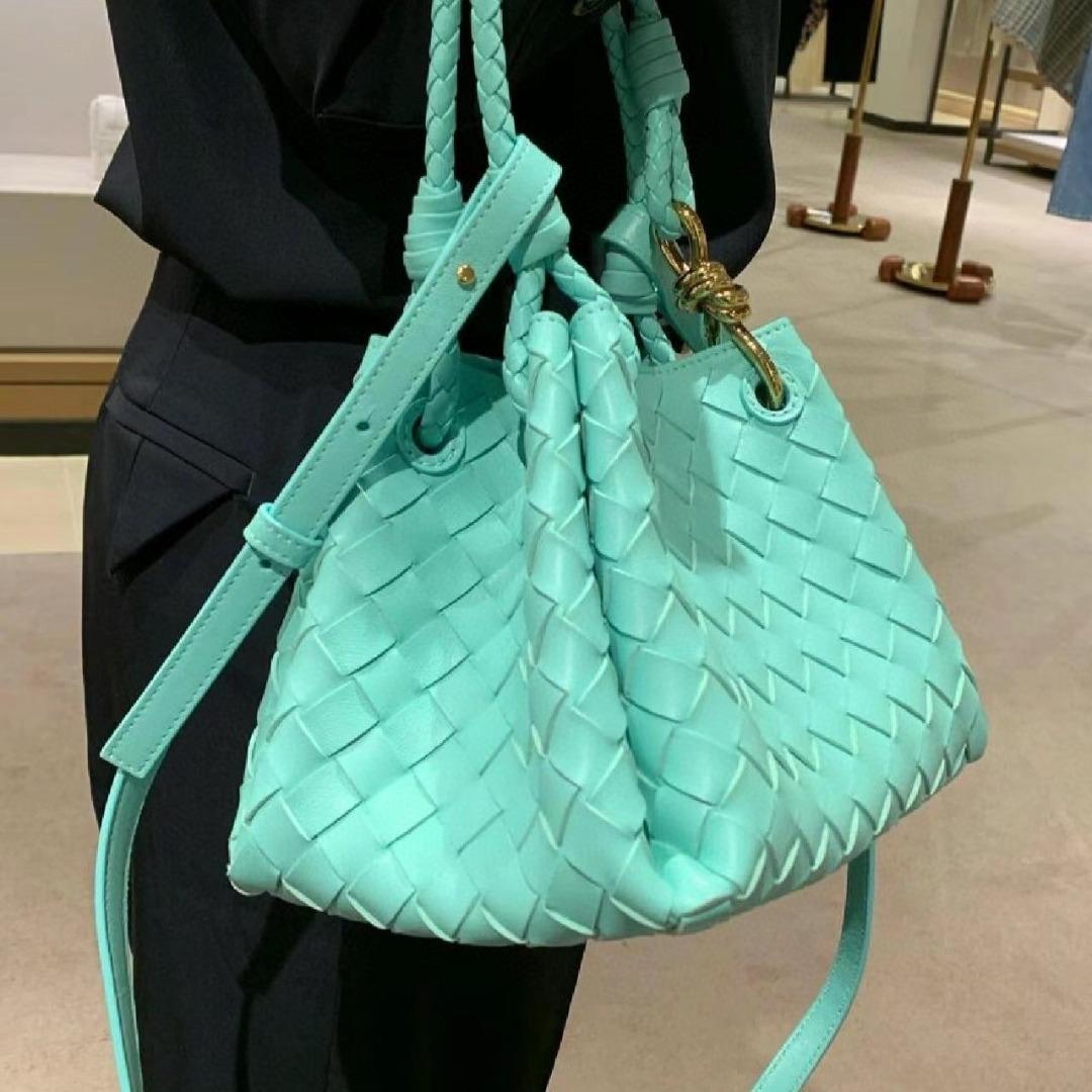 Bottega Veneta Small Parachute Intrecciato light green 796569 21X17X16.5cm-duoc-ban-tai-Hvip Bags and Accessories