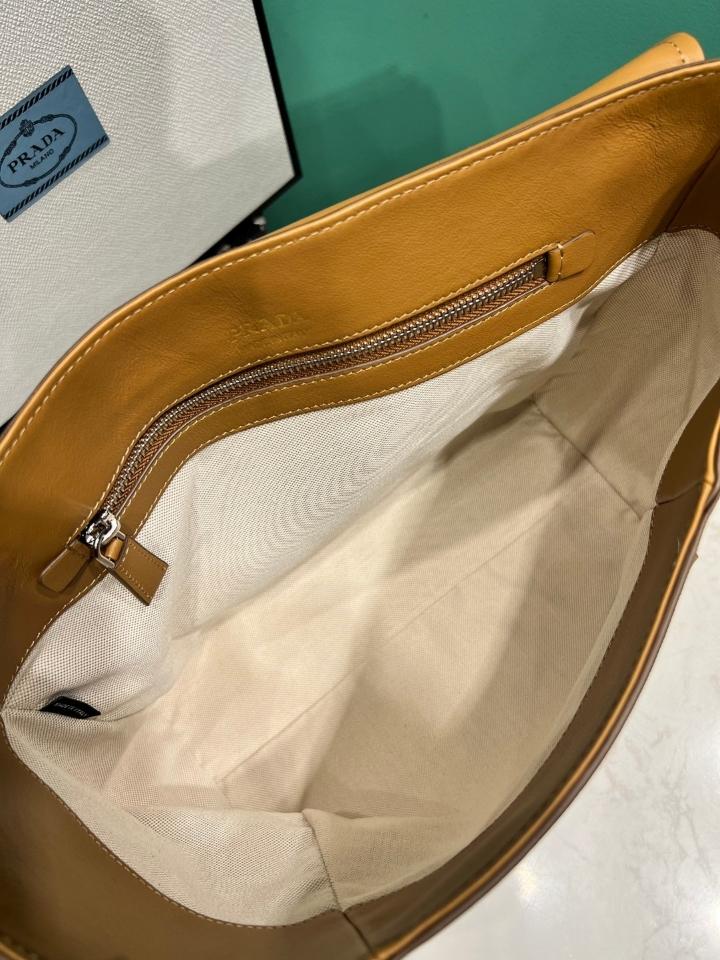 Prada leather shoulder bag beige 2VD068 30x27.5x15cm-duoc-ban-tai-Hvip Bags and Accessories