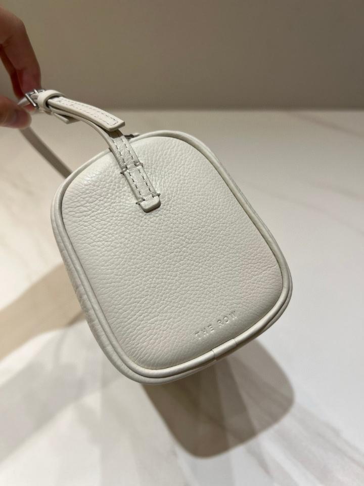 The Row 90's Bag in grained calfskin Leather white 19.5x10x 8cm -duoc-ban-tai-Hvip Bags and Accessories