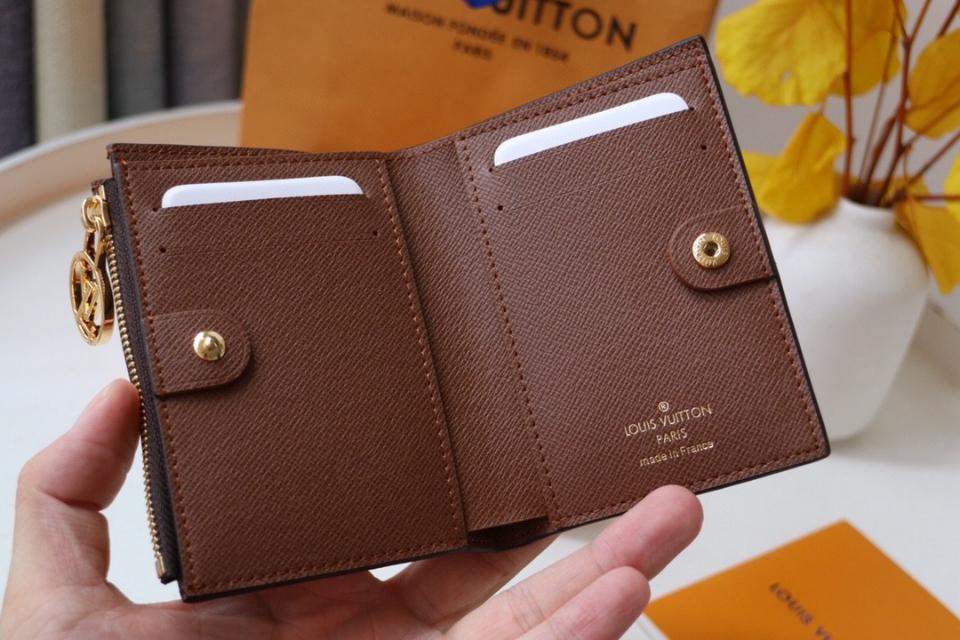Louis Vuitton M82415
Lisa Wallet.-duoc-ban-tai-Hvip Bags and Accessories