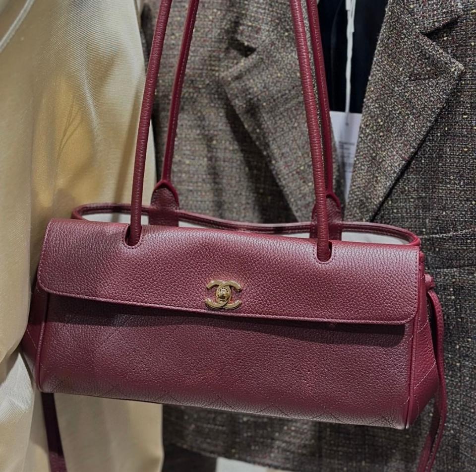 Chanel Small Shopping Bag   Grained Calfskin & Gold-Tone Metal burgundy 15*30.5*11.5cm AS6288-duoc-ban-tai-Hvip Bags and Accessories