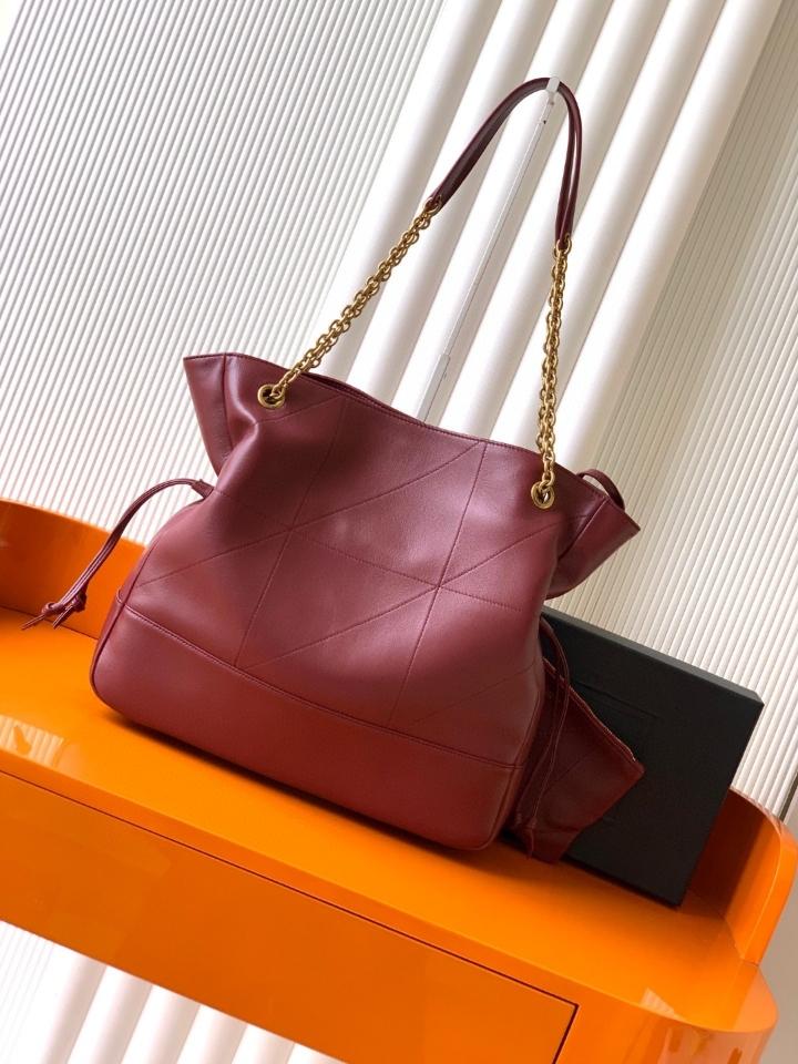 Saint Laurent JAMIE SHOPPING Medium in lambskin
Bordeaux  809824 35x35×10cm (1)-duoc-ban-tai-Hvip Bags and Accessories