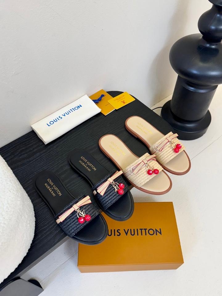 Louis Vuitton 1AHLRN
New
LV x TM Lily Flat Mule beige-duoc-ban-tai-Hvip Shoes and Clothes