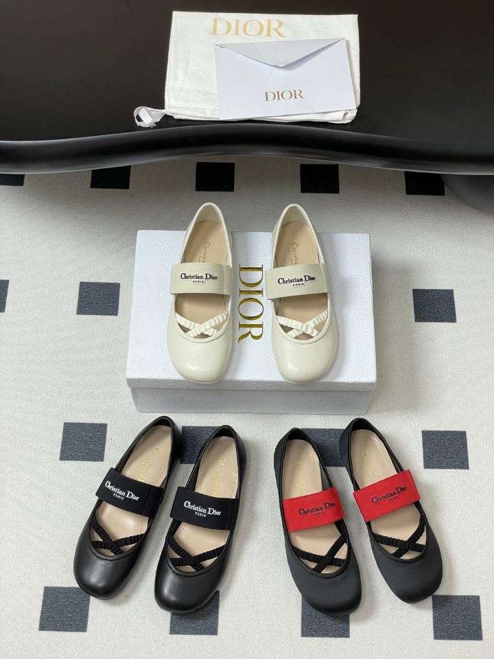 Dior Shade Ballet Flat
Black Lambskin and Elastic Straps
 KDF012LAB_S900 (2)-duoc-ban-tai-Hvip Shoes and Clothes