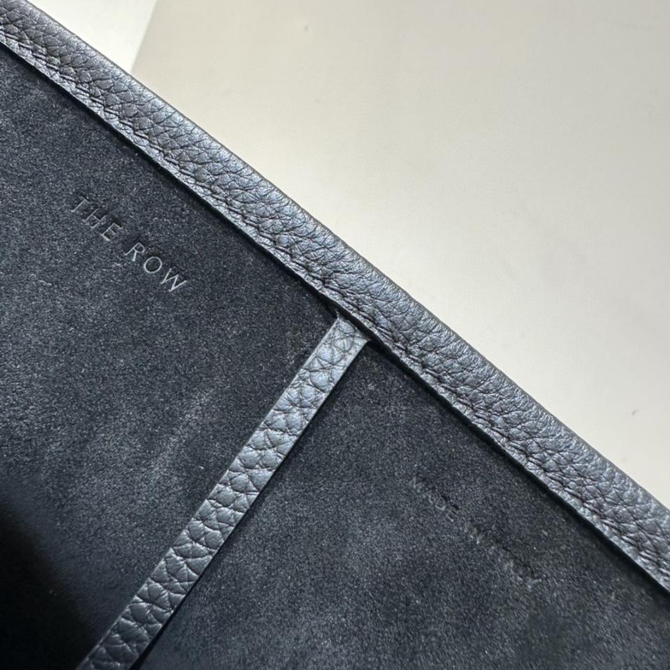 The Row Medium N/S Park Tote Bag in Leather black 30X28X15.5cm-duoc-ban-tai-Hvip Bags and Accessories