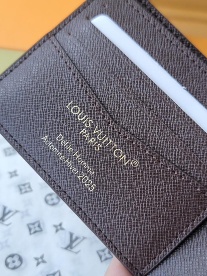 Louis Vuitton M26012
Slender Wallet-duoc-ban-tai-Hvip Bags and Accessories