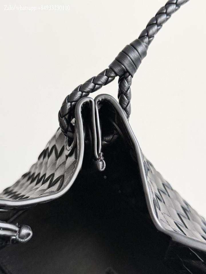 Bottega Veneta medium Parachute black 835921 29.5x17.5x18.5 cm -duoc-ban-tai-Hvip Bags and Accessories