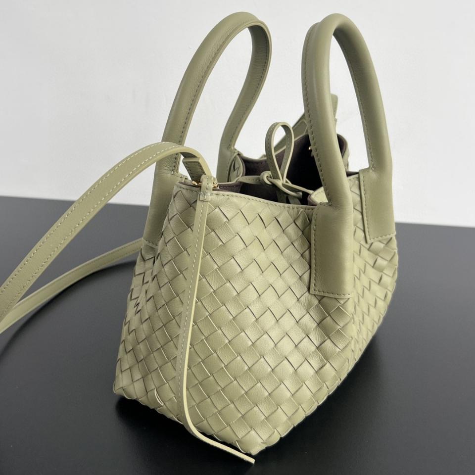 Bottega Veneta  Small Pinacoteca khakhi green  819004 15*24*12cm-duoc-ban-tai-Hvip Bags and Accessories