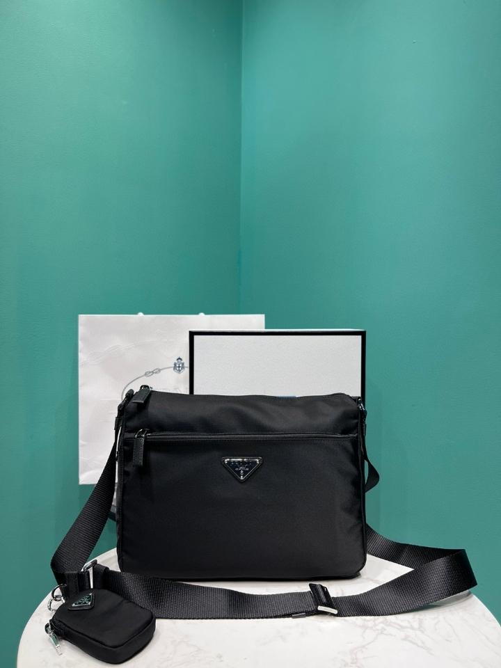Prada Re-Nylon bag 1BC421 31x23x9cm-duoc-ban-tai-Hvip Bags and Accessories