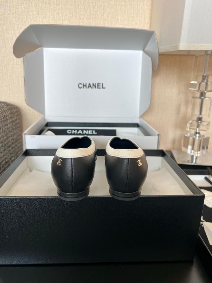 Chanel Ballet flats
 
Crocodile Embossed Calfskin & Patent Calfskin 
Black & white G47182 -duoc-ban-tai-Hvip Shoes and Clothes