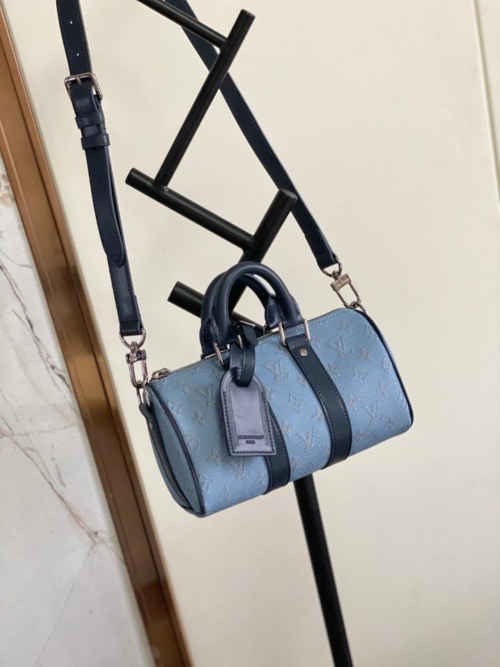 Louis Vuitton M14681
Túi Keepall Bandoulière 25 15 x 11 x 25cm-duoc-ban-tai-Hvip Bags and Accessories