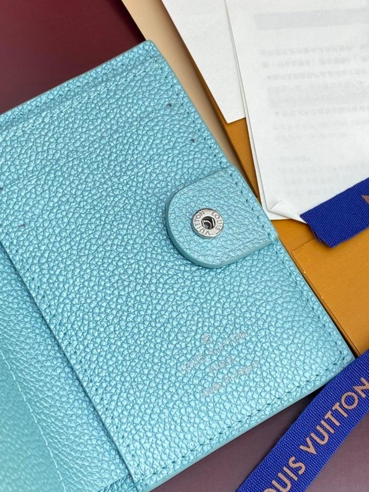 Louis Vuitton M12536
Lisa Wallet-duoc-ban-tai-Hvip Bags and Accessories