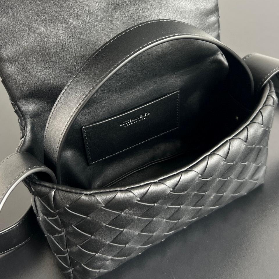 Bottega Veneta Intrecciato Mini Bag With Flap 857931 20x12x6.5cm-duoc-ban-tai-Hvip Bags and Accessories
