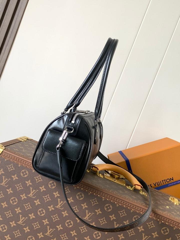 Louis Vuitton M12934
Túi Speedy Cargo Vibe 17 x 12 x 28cm -duoc-ban-tai-Hvip Bags and Accessories