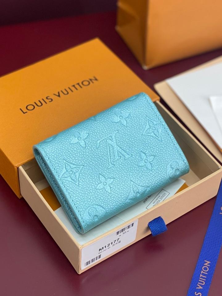 Louis Vuitton M12177
Business Card Holder blue-duoc-ban-tai-Hvip Bags and Accessories