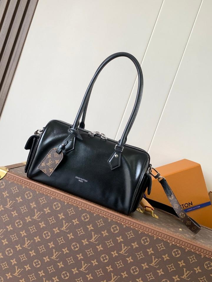 Louis Vuitton M12934
Túi Speedy Cargo Vibe 17 x 12 x 28cm -duoc-ban-tai-Hvip Bags and Accessories