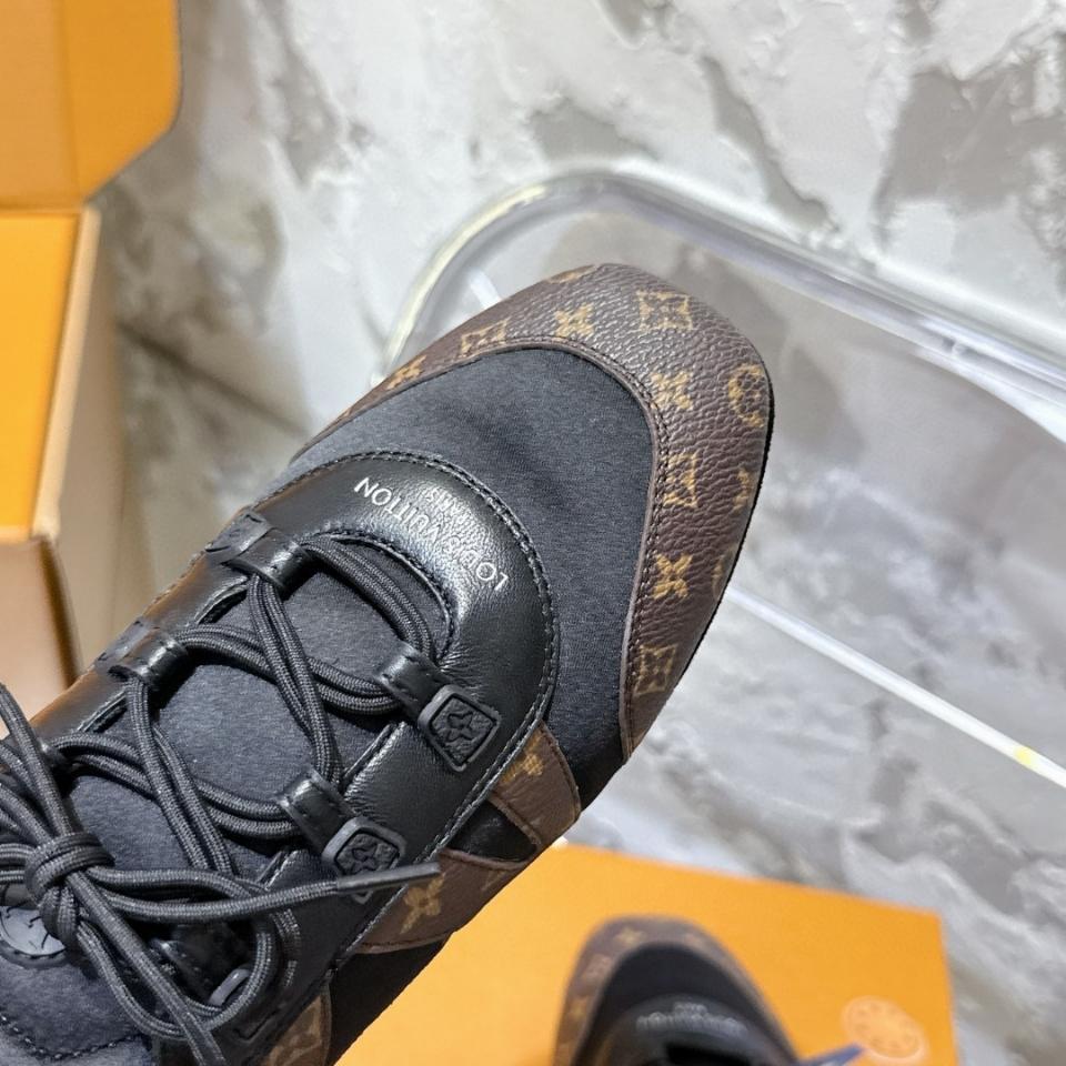 Louis Vuitton 1AHNDI
Giày LV Sneakerina (n1) -duoc-ban-tai-Hvip Shoes and Clothes