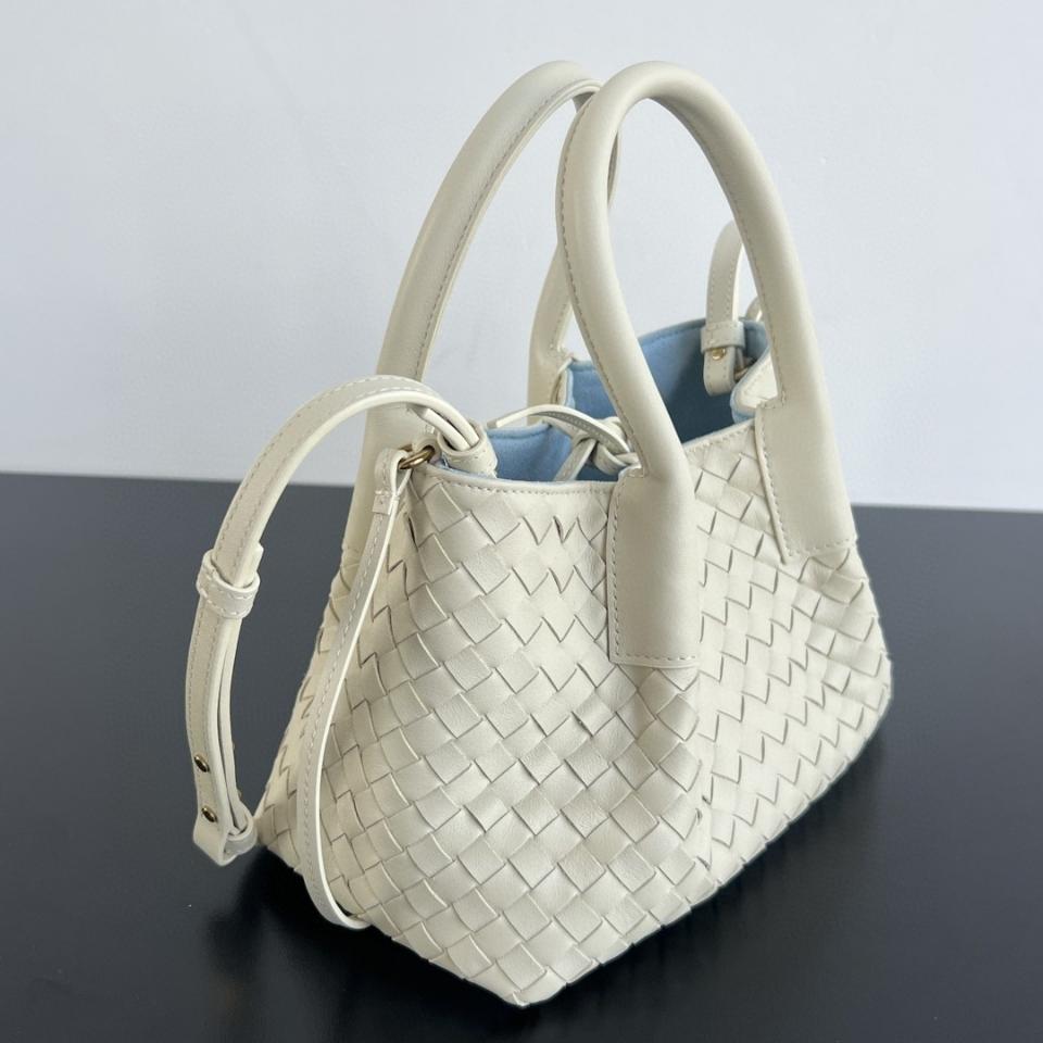 Bottega Veneta  Small Pinacoteca  Sea salt/ice 819004 15*24*12cm-duoc-ban-tai-Hvip Bags and Accessories