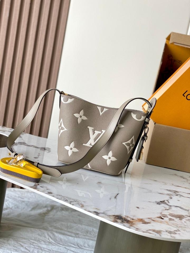 Louis Vuitton M13045
All In BB 16 x 18 x 12 cm L1-duoc-ban-tai-Hvip Bags and Accessories