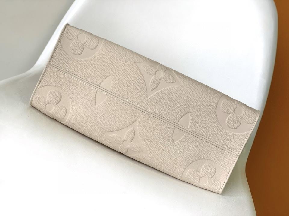 Louis Vuitton M46531
Túi OnTheGo MM 35 x 27 x 14cm-duoc-ban-tai-Hvip Bags and Accessories