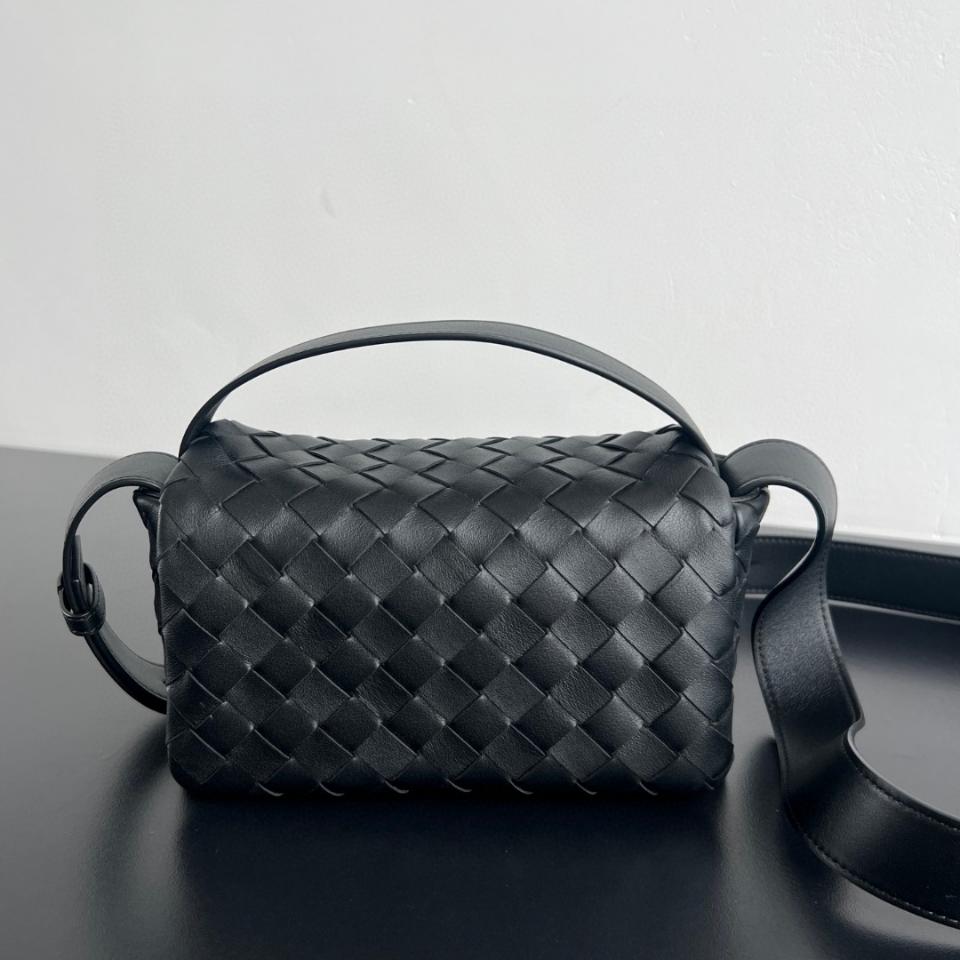 Bottega Veneta Intrecciato Mini Bag With Flap 857931 20x12x6.5cm-duoc-ban-tai-Hvip Bags and Accessories