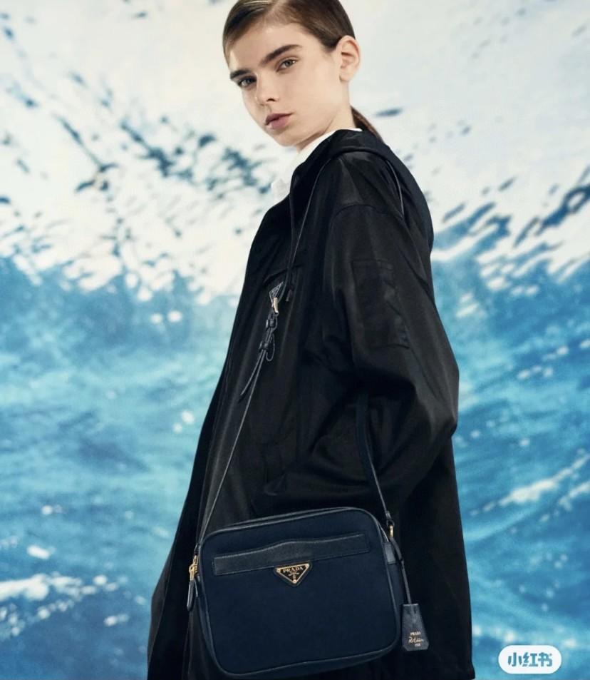 Prada Re-Edition 1978 medium Re-Nylon and Saffiano leather shoulder bag black 1BH218 21*17*8cm-duoc-ban-tai-Hvip Bags and Accessories