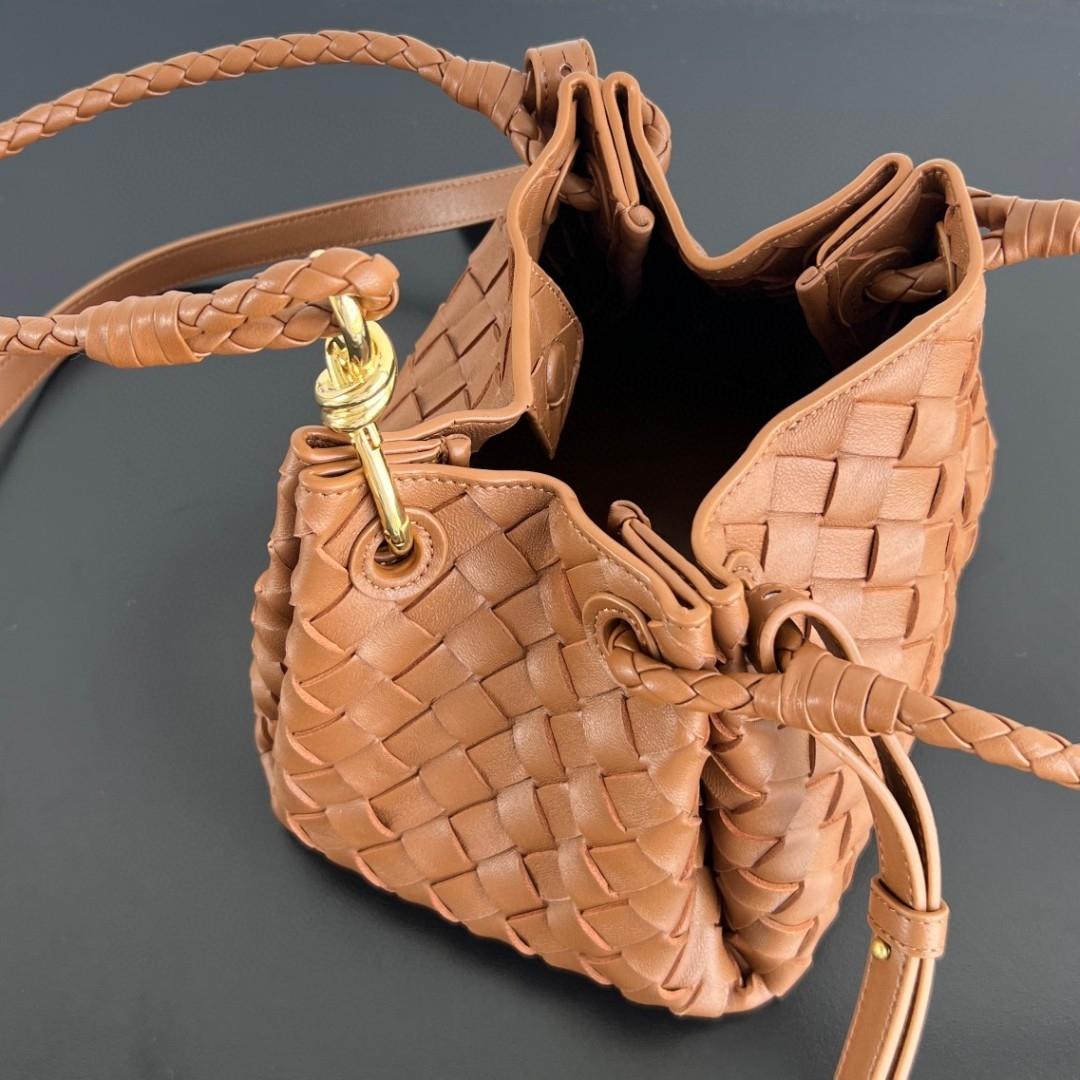 Bottega Veneta Small Parachute Intrecciato brown 796569 21X17X16.5cm-duoc-ban-tai-Hvip Bags and Accessories