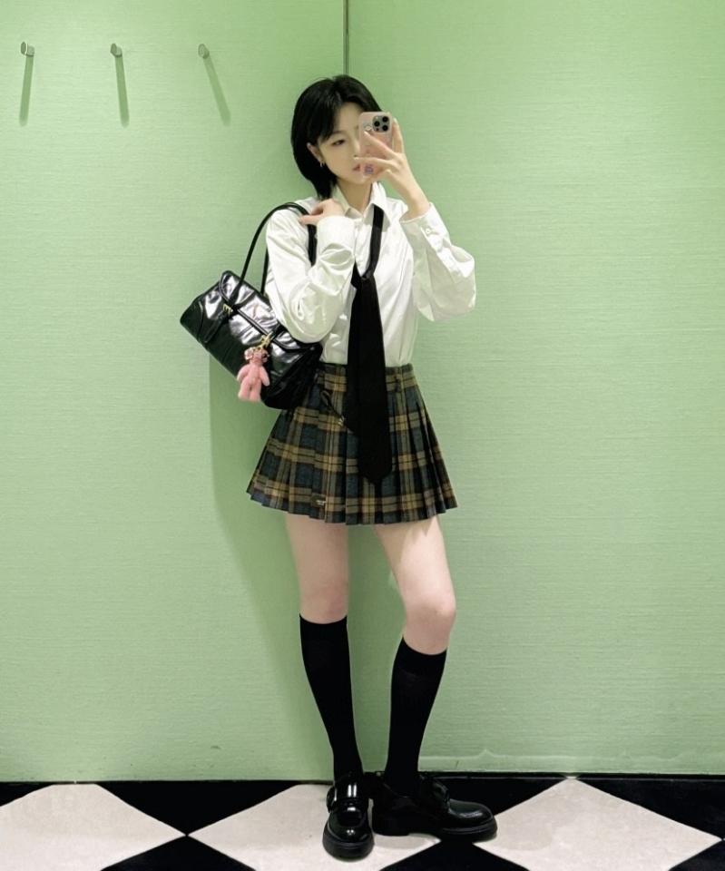 Prada Medium should bag in black calfskin 1BD376 31x15x12cm-duoc-ban-tai-Hvip Bags and Accessories