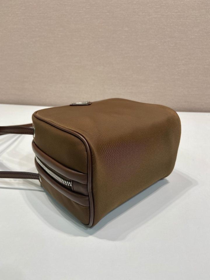 Prada Re-Nylon small bag 1BC248 brown  14cmx11cm-duoc-ban-tai-Hvip Bags and Accessories