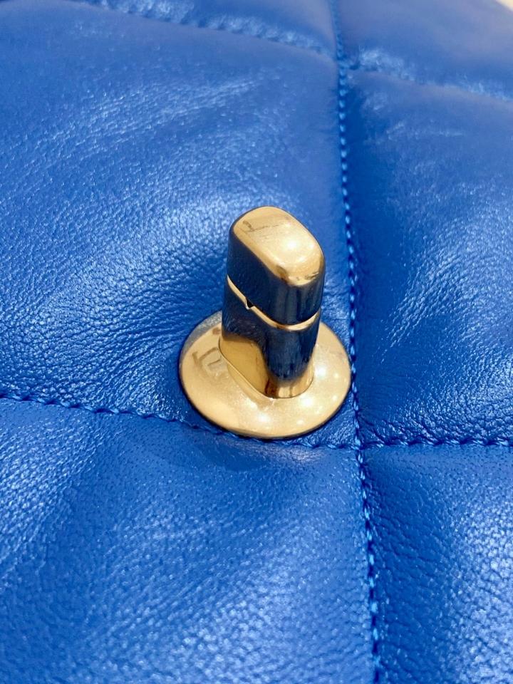 Chanel CHANEL 19 Handbag   Shiny Lambskin, Gold-Tone, Silver-Tone & Ruthenium-Finish Metal  blue AS1160 16 x 26 x 9cm-duoc-ban-tai-Hvip Bags and Accessories