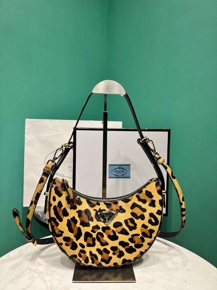 Prada Arqué printed leather shoulder bag honey 1BC194 22.5x18.5x6cm-duoc-ban-tai-Hvip Bags and Accessories