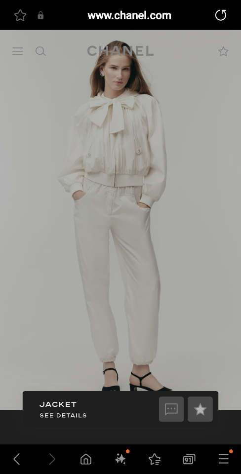 Chanel Coco Beach Jacket
 
Silk Taffeta 
White P78572-V70363-duoc-ban-tai-Hvip Shoes and Clothes